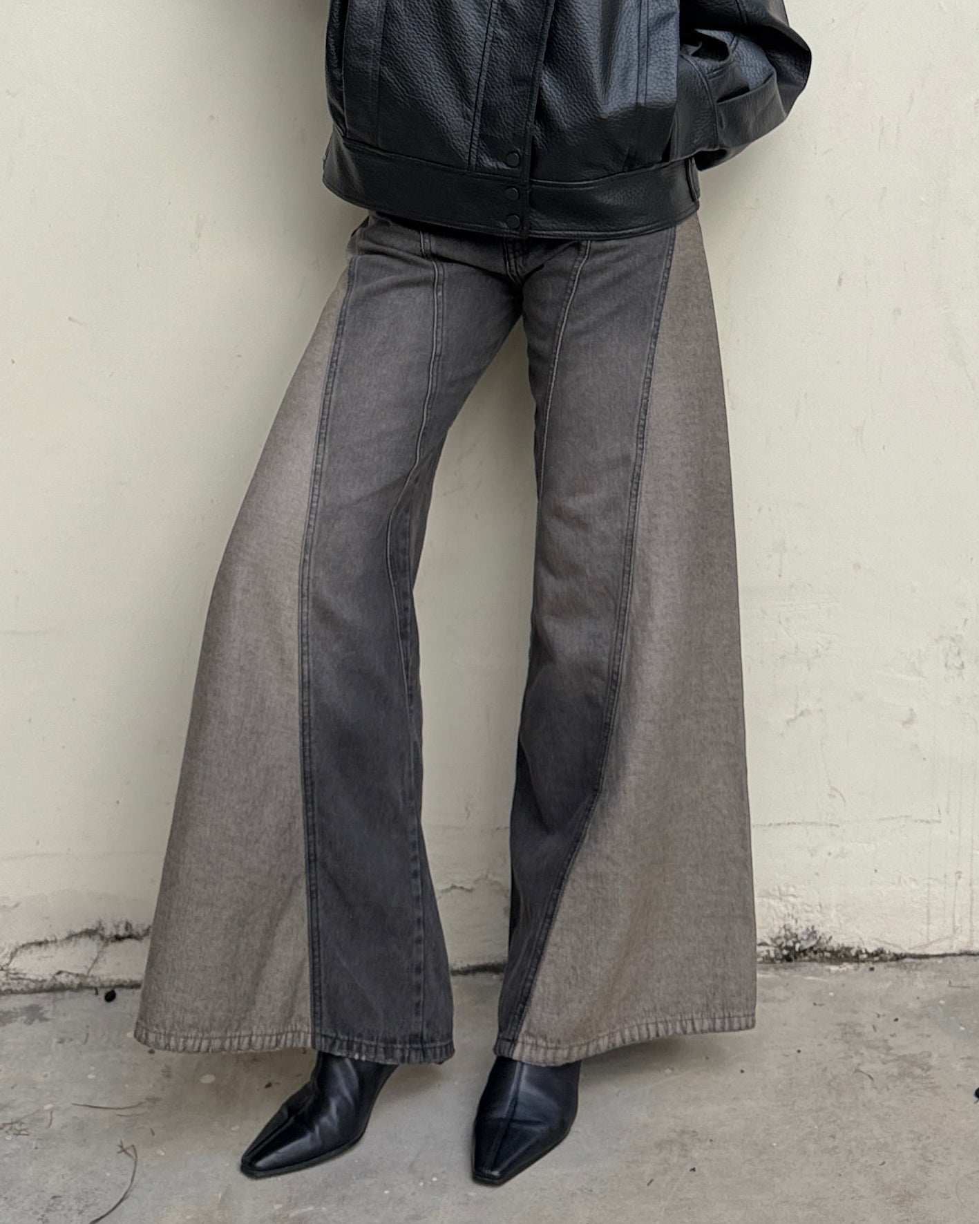 Two-Tone Wide Leg Jeans