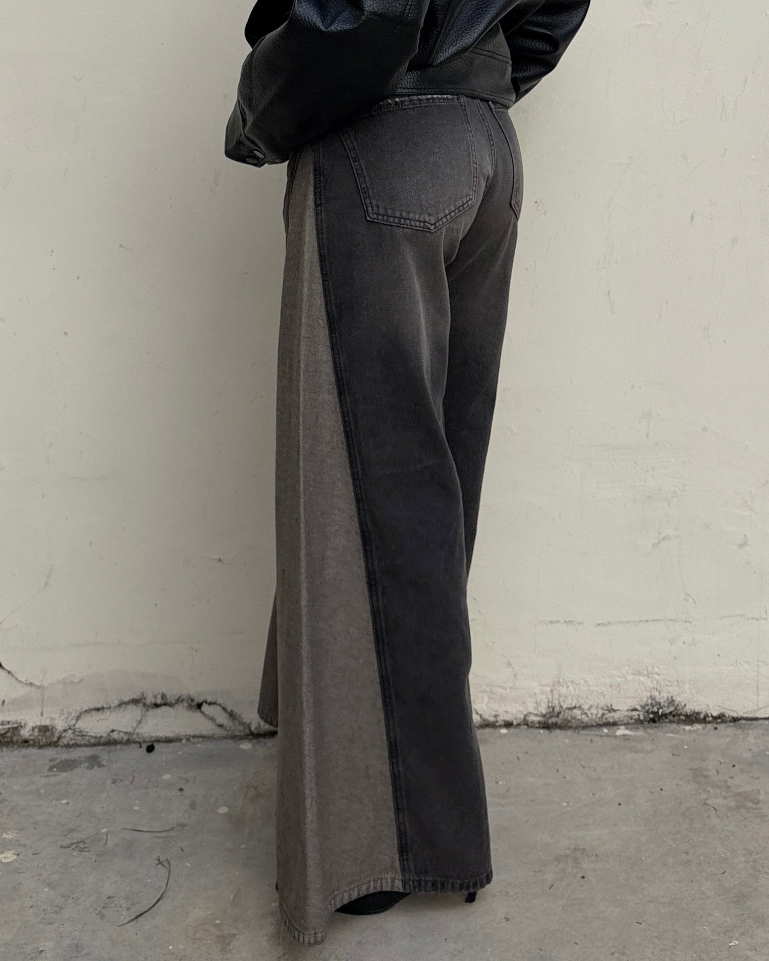 Two-Tone Wide Leg Jeans