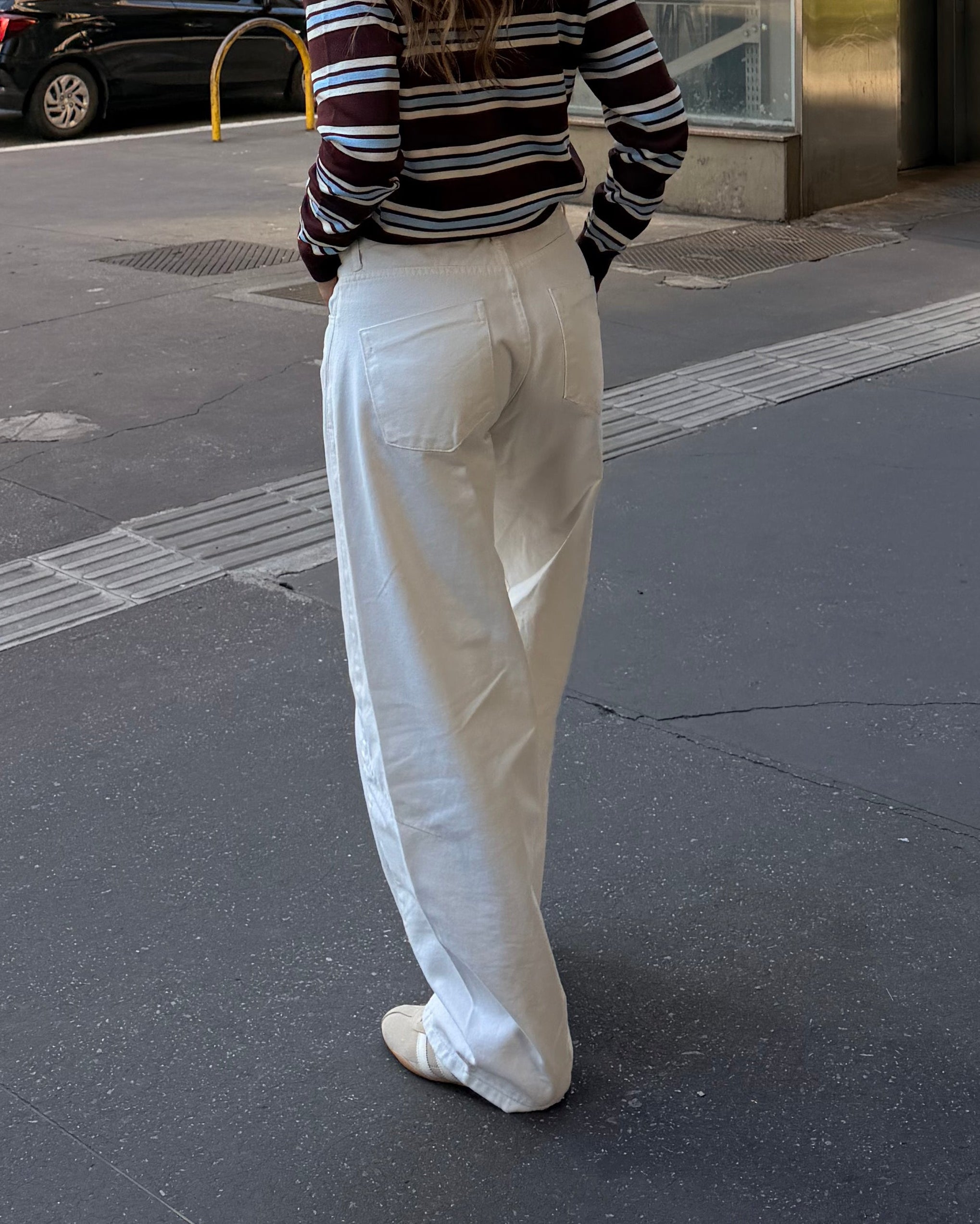 Jean Barrel - White