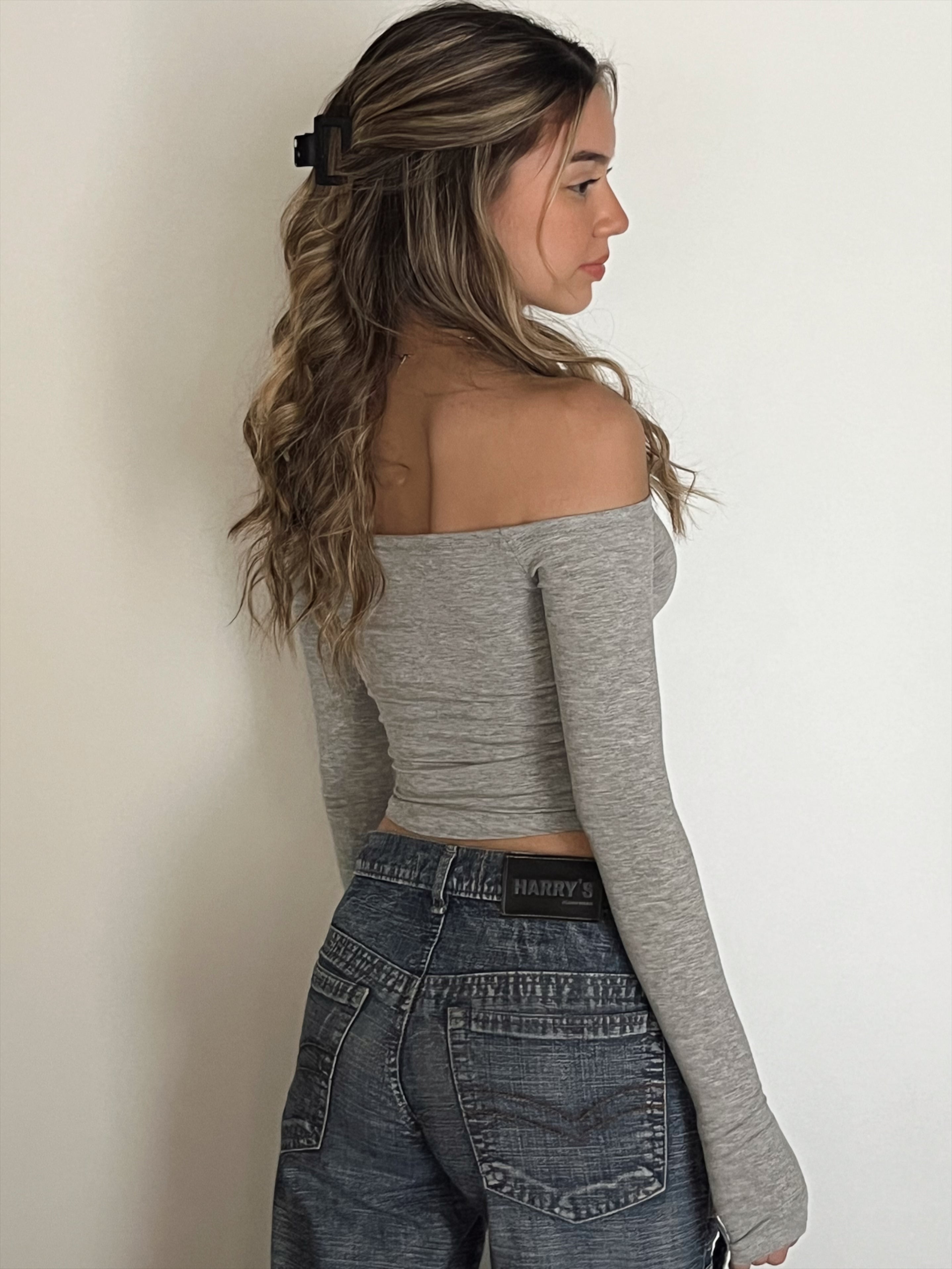 Mangas Largas Off Shoulder - Gris