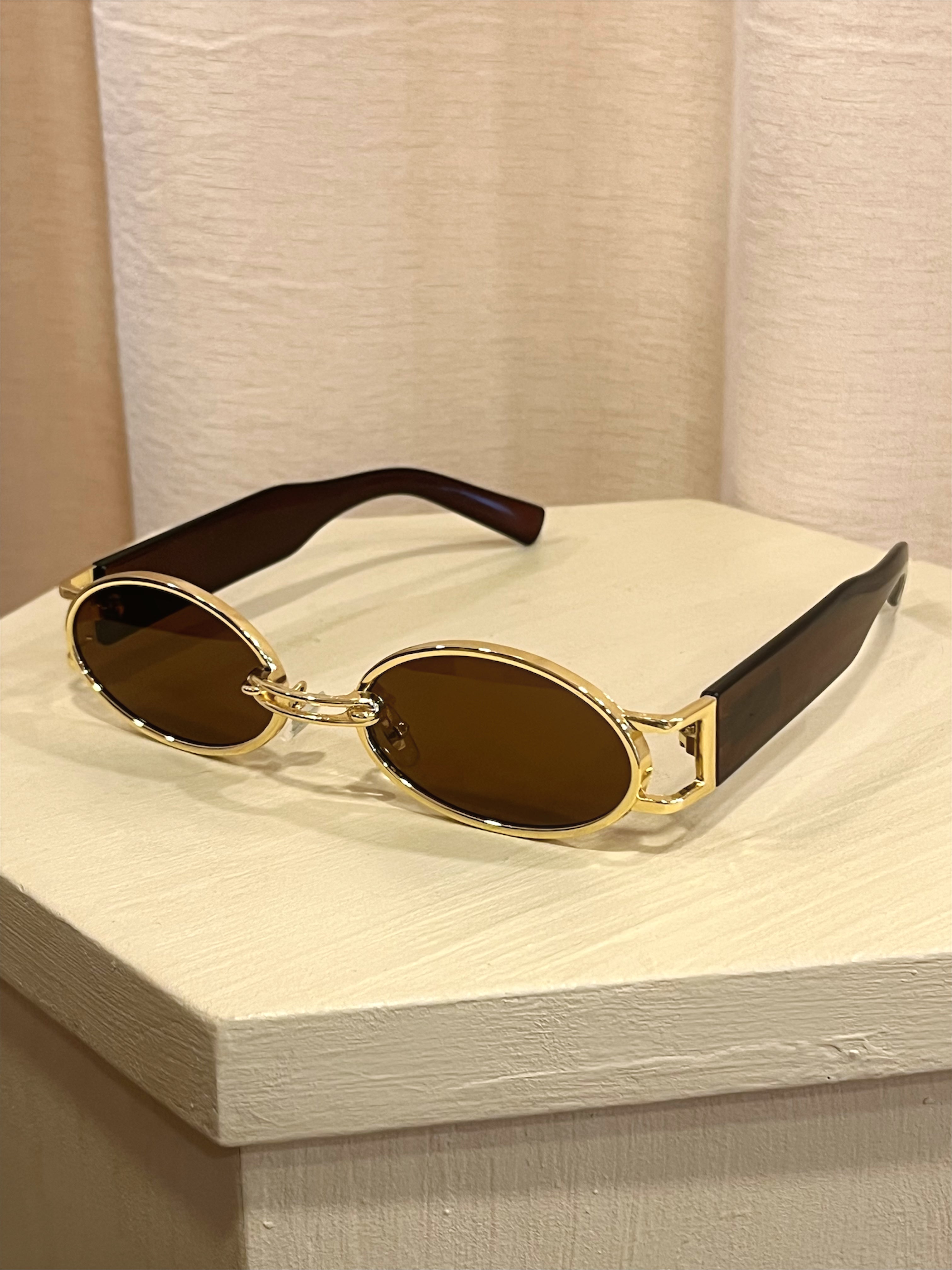 90s gold frame sunglasses brown