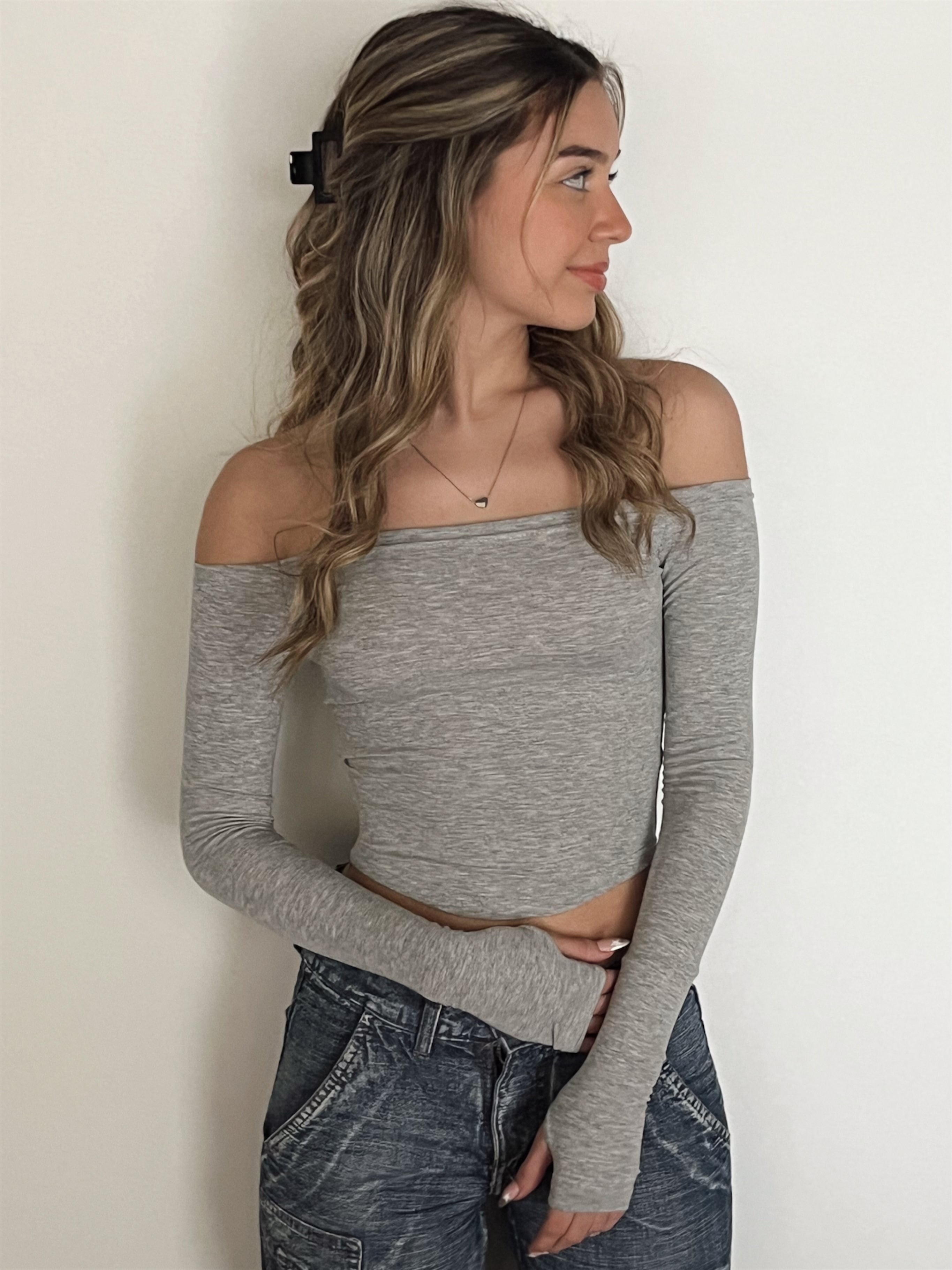 Mangas Largas Off Shoulder - Gris