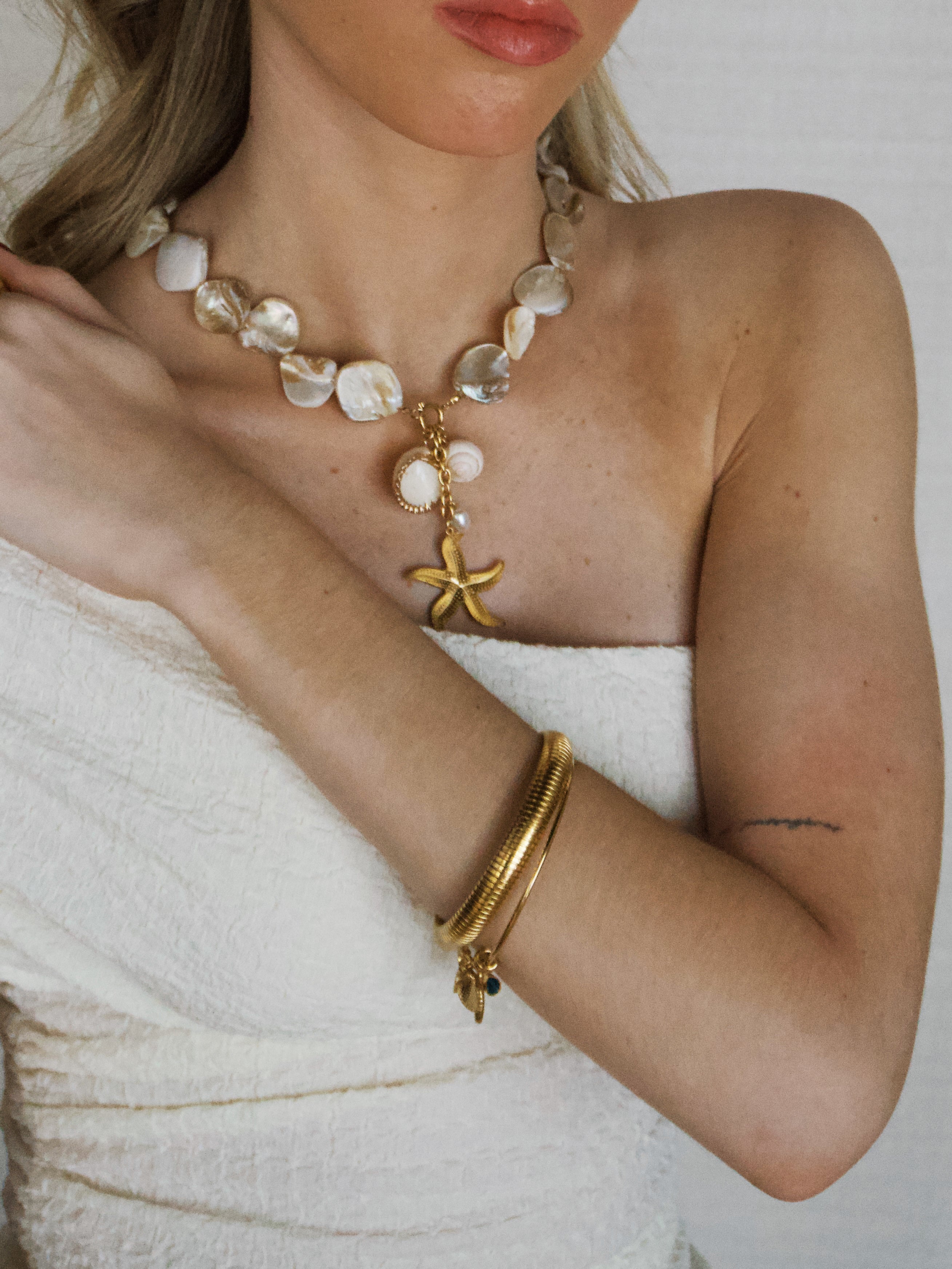Escamas Necklace